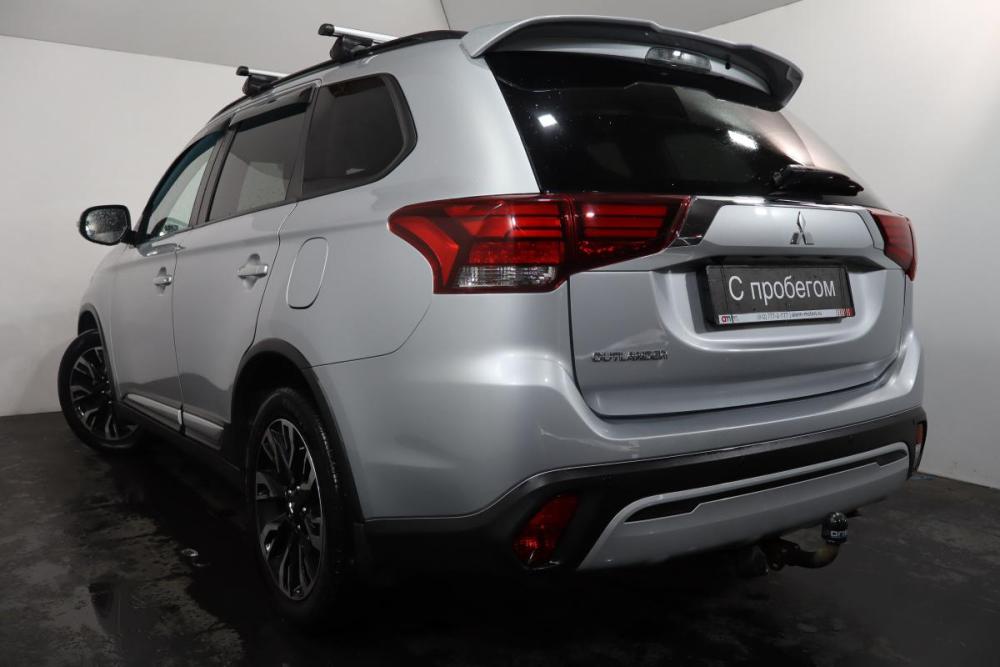 Mitsubishi Outlander III Рестайлинг 3 Санкт-Петербург  - изображение 4