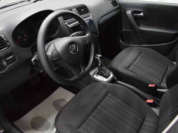 Volkswagen Polo V Рестайлинг с пробегом 2016 года, цена 975 000 рублей, 131521 км, седан, Автокод Объявления