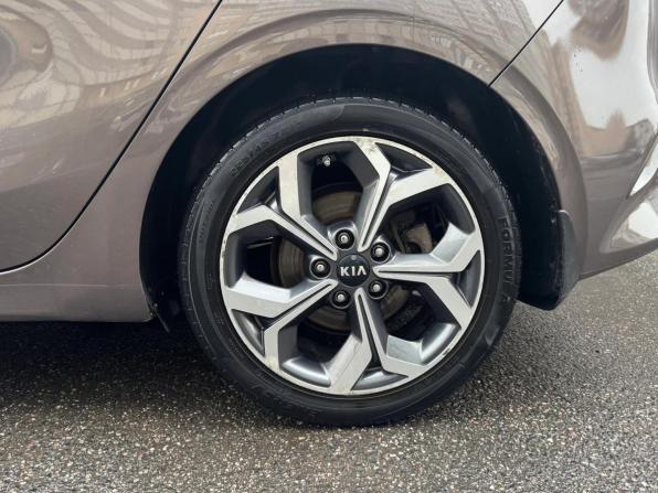 Kia Ceed III с пробегом 2019 года, цена 1 249 000 рублей, 204112 км, хэтчбек, Автокод Объявления