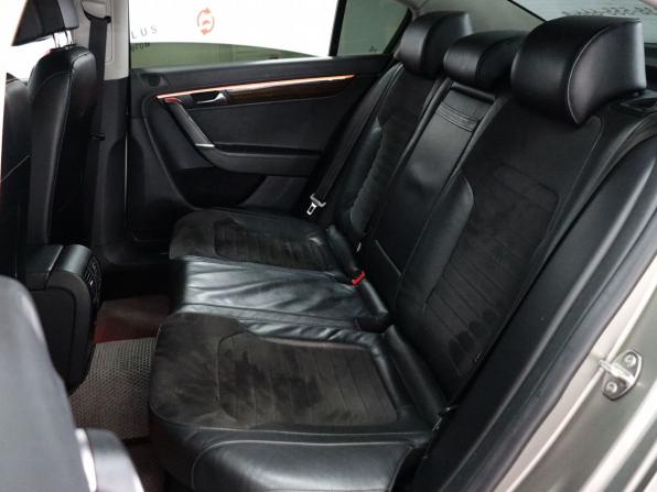 Volkswagen Passat B7 с пробегом 2012 года, цена 1 099 000 рублей, 224603 км, седан, Автокод Объявления