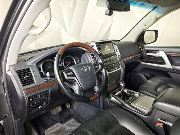 Toyota Land Cruiser 200 Series Рестайлинг 2 с пробегом 2018 года, цена 6 200 000 рублей, 105623 км, внедорожник, Автокод Объявления