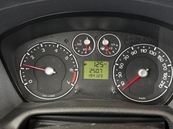 Ford Fusion I Рестайлинг с пробегом 2006 года, цена 499 000 рублей, 194000 км, хэтчбек, Автокод Объявления