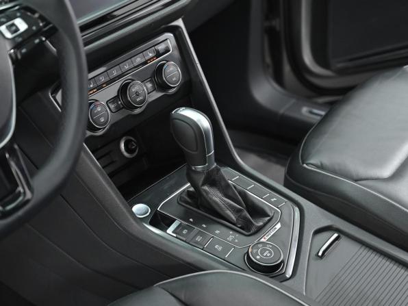 Volkswagen Tiguan II с пробегом 2016 года, цена 1 949 000 рублей, 156000 км, внедорожник, Автокод Объявления