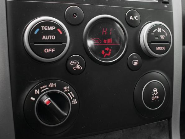 Suzuki Grand Vitara II Рестайлинг с пробегом 2011 года, цена 1 300 000 рублей, 237618 км, внедорожник, Автокод Объявления