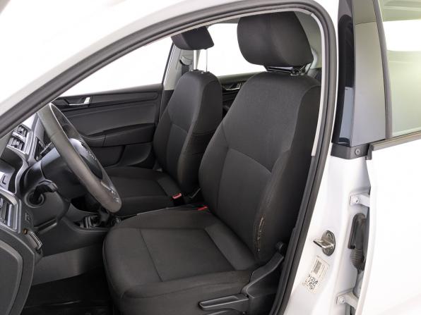 Skoda Rapid I Рестайлинг с пробегом 2019 года, цена 880 000 рублей, 229200 км, лифтбек, Автокод Объявления