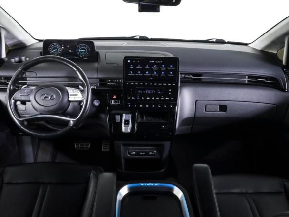 Hyundai Staria I с пробегом 2021 года, цена 3 990 000 рублей, 118800 км, минивэн, Автокод Объявления