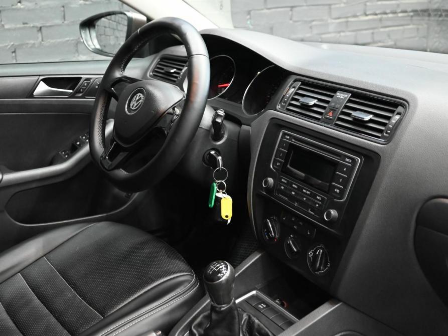 Volkswagen Jetta VI Рестайлинг Екатеринбург  - изображение 16
