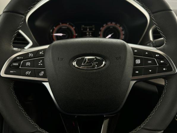 Lada (ВАЗ) Vesta I Рестайлинг (NG) с пробегом 2026 года, цена 1 990 000 рублей, 397 км, седан, Автокод Объявления