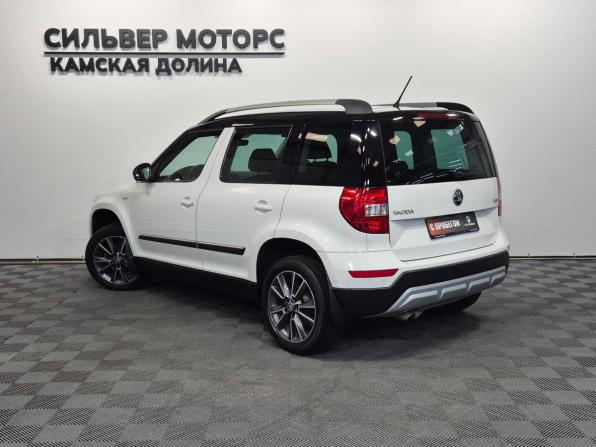 Skoda Yeti I Рестайлинг с пробегом 2016 года, цена 1 350 000 рублей, 61700 км, внедорожник, Автокод Объявления