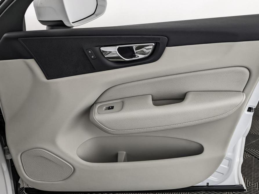 Volvo XC60 II Москва  - изображение 25