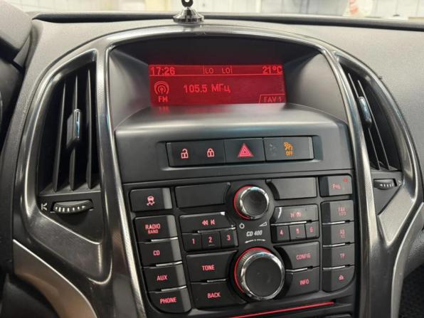 Opel Astra J с пробегом 2010 года, цена 395 380 рублей, 378181 км, хэтчбек, Автокод Объявления