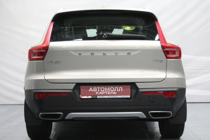 Volvo XC40 I с пробегом 2018 года, цена 2 129 000 рублей, 120541 км, внедорожник, Автокод Объявления