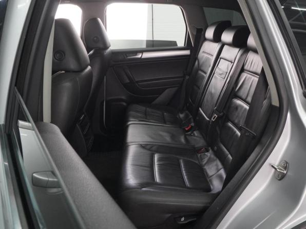 Volkswagen Touareg II с пробегом 2013 года, цена 1 799 000 рублей, 262394 км, внедорожник, Автокод Объявления