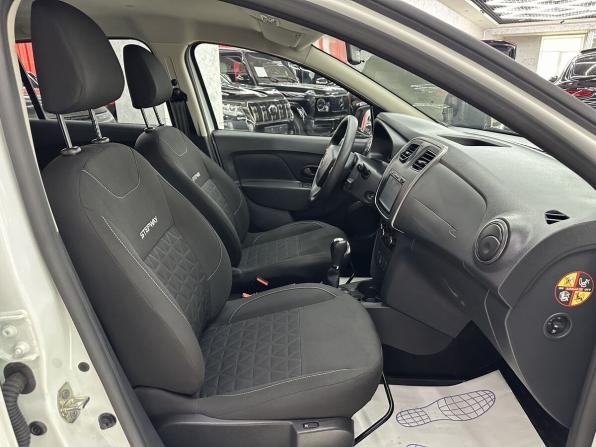 Renault Sandero II с пробегом 2017 года, цена 1 265 000 рублей, 68984 км, хэтчбек, Автокод Объявления