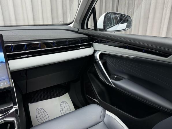 Geely Atlas II с пробегом 2024 года, цена 2 979 000 рублей, 28103 км, внедорожник, Автокод Объявления