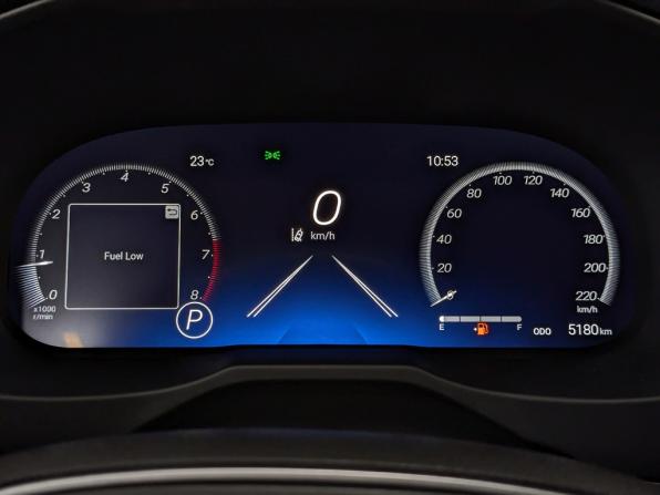 Toyota RAV4 V (XA50) с пробегом 2025 года, цена 3 925 000 рублей, 5170 км, внедорожник, Автокод Объявления