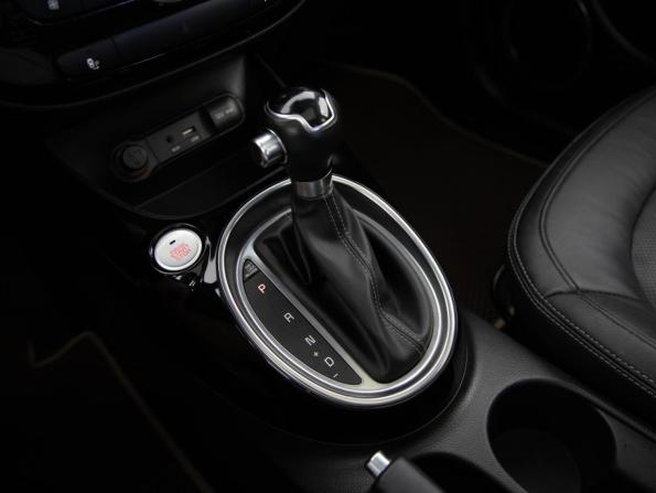 Kia Soul II Рестайлинг с пробегом 2017 года, цена 1 749 000 рублей, 92255 км, хэтчбек, Автокод Объявления