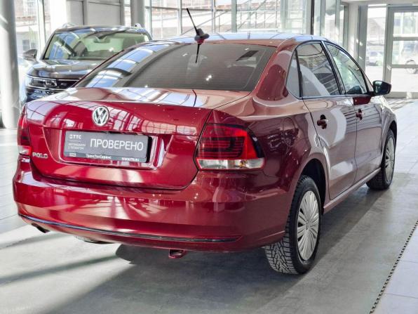 Volkswagen Polo V Рестайлинг с пробегом 2018 года, цена 1 300 000 рублей, 64092 км, седан, Автокод Объявления