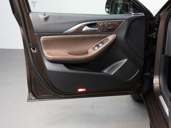 Infiniti Q30 с пробегом 2016 года, цена 2 119 000 рублей, 104395 км, хэтчбек, Автокод Объявления