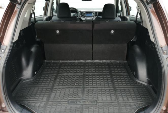 Toyota RAV4 IV (XA40) Рестайлинг с пробегом 2017 года, цена 1 820 000 рублей, 293993 км, внедорожник, Автокод Объявления
