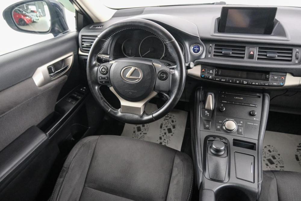 Lexus CT I Рестайлинг 2 Красноярск  - изображение 10