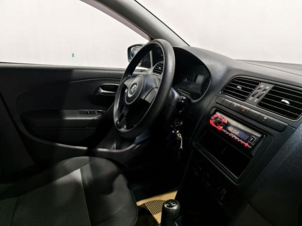Volkswagen Polo V с пробегом 2012 года, цена 784 200 рублей, 104129 км, седан, Автокод Объявления