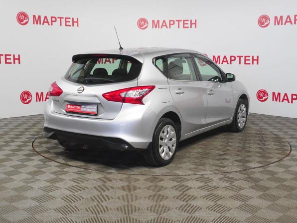 Nissan Tiida II с пробегом 2015 года, цена 863 000 рублей, 195264 км, хэтчбек, Автокод Объявления