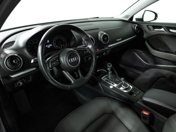 Audi A3 III (8V) Рестайлинг с пробегом 2019 года, цена 2 359 700 рублей, 86880 км, седан, Автокод Объявления
