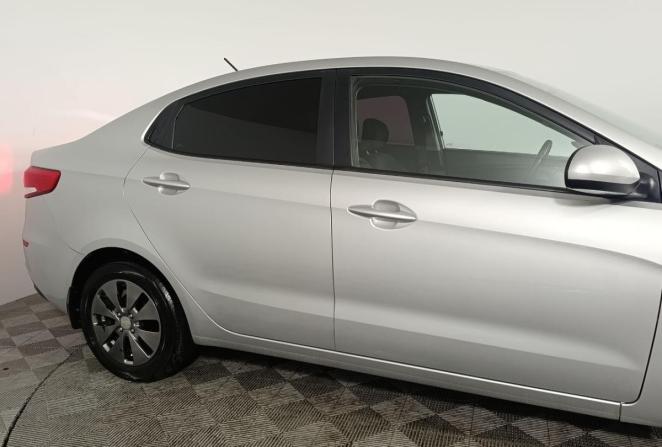 Kia Rio III Рестайлинг с пробегом 2017 года, цена 1 386 000 рублей, 37942 км, седан, Автокод Объявления