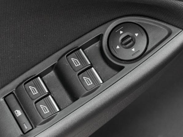 Ford Focus III Рестайлинг с пробегом 2018 года, цена 1 150 000 рублей, 75000 км, хэтчбек, Автокод Объявления