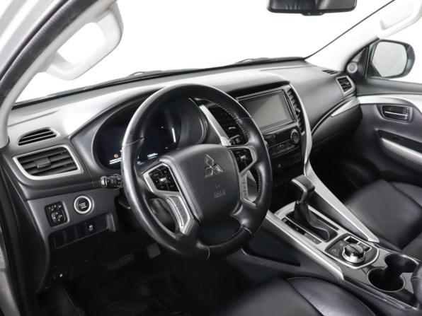 Mitsubishi Pajero Sport III с пробегом 2017 года, цена 3 000 000 рублей, 128595 км, внедорожник, Автокод Объявления