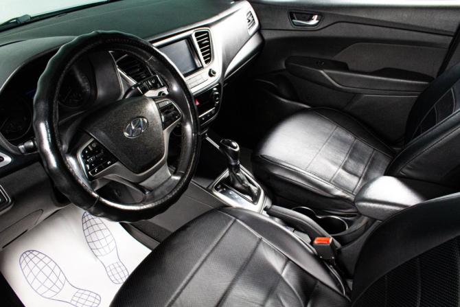 Hyundai Solaris I Рестайлинг с пробегом 2017 года, цена 1 369 000 рублей, 263500 км, седан, Автокод Объявления