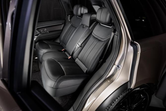 Новый Land Rover Range Rover V 2025 года, цена 27 943 900 рублей, внедорожник, Автокод Объявления