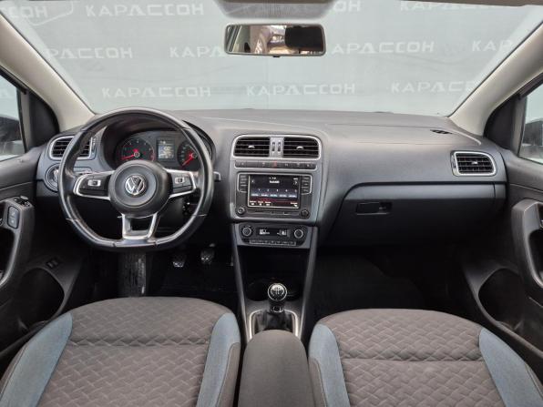 Volkswagen Polo V Рестайлинг с пробегом 2019 года, цена 1 060 000 рублей, 46633 км, седан, Автокод Объявления