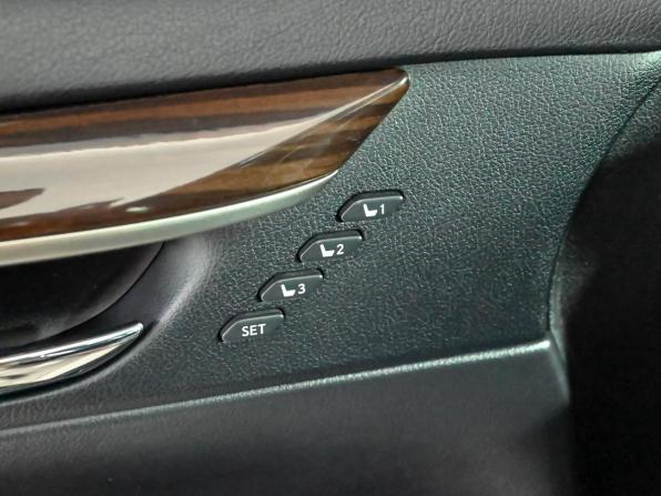 Lexus ES VI Рестайлинг с пробегом 2015 года, цена 1 850 000 рублей, 186746 км, седан, Автокод Объявления