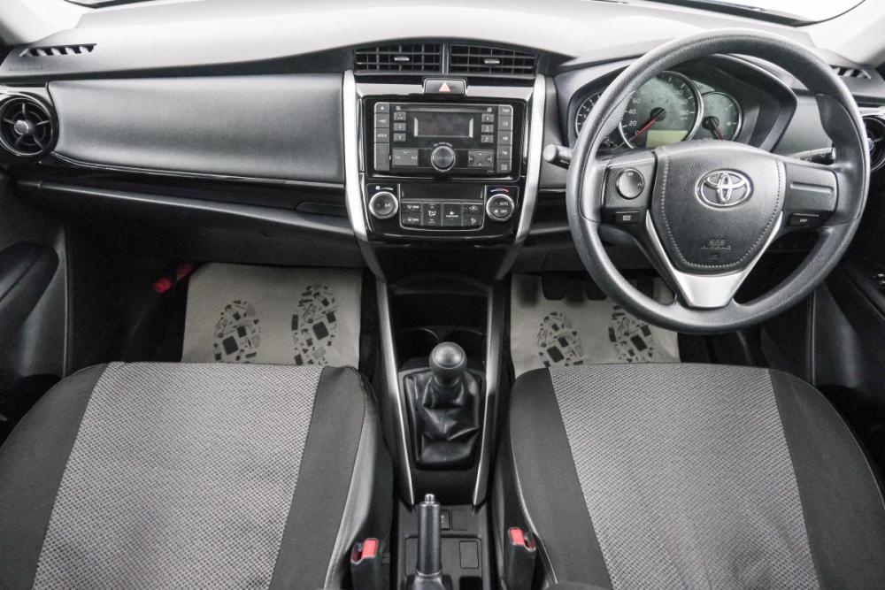Toyota Corolla XI (E160 E170 E180) Рестайлинг 1 Красноярск  - изображение 11