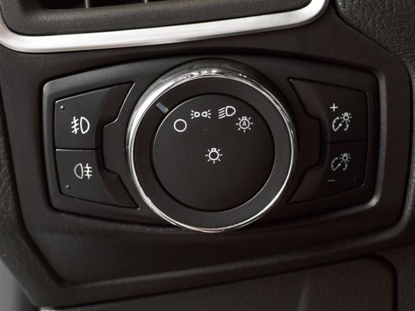 Ford Focus III с пробегом 2013 года, цена 899 999 рублей, 195895 км, хэтчбек, Автокод Объявления