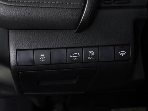 Toyota Camry VIII (XV70) Рестайлинг с пробегом 2021 года, цена 1 639 000 рублей, 239000 км, седан, Автокод Объявления