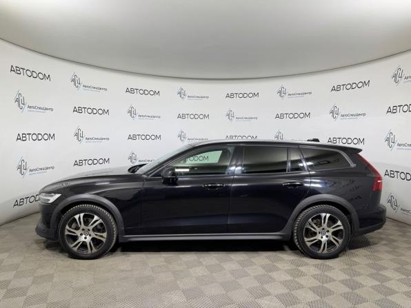 Volvo V60 Cross Country II с пробегом 2019 года, цена 2 889 000 рублей, 161055 км, универсал, Автокод Объявления