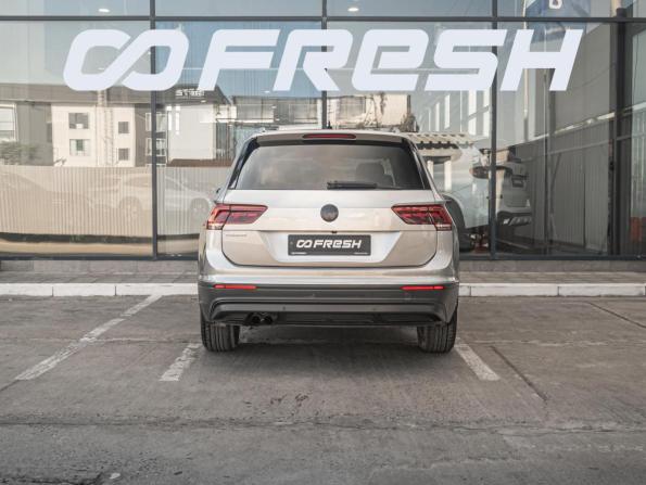 Volkswagen Tiguan II с пробегом 2019 года, цена 2 219 000 рублей, 101620 км, внедорожник, Автокод Объявления
