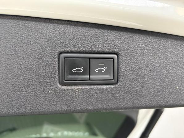 Volkswagen Tiguan II с пробегом 2020 года, цена 2 247 000 рублей, 125265 км, внедорожник, Автокод Объявления