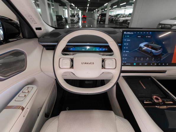 Lynk &amp; Co 900 с пробегом 2025 года, цена 7 650 000 рублей, 19 км, внедорожник, Автокод Объявления