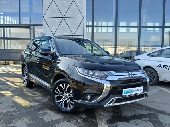 Mitsubishi Outlander III Рестайлинг 3 с пробегом 2021 года, цена 2 579 000 рублей, 123215 км, внедорожник, Автокод Объявления