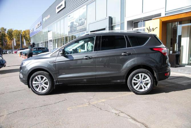 Ford Kuga II Рестайлинг с пробегом 2019 года, цена 1 899 000 рублей, 66000 км, внедорожник, Автокод Объявления