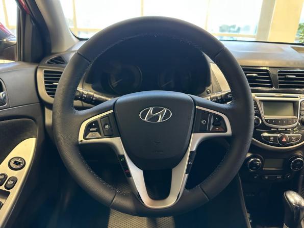 Hyundai Solaris I с пробегом 2012 года, цена 870 000 рублей, 168025 км, хэтчбек, Автокод Объявления