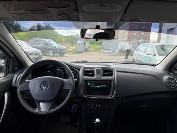 Renault Logan II с пробегом 2017 года, цена 850 000 рублей, 95429 км, седан, Автокод Объявления