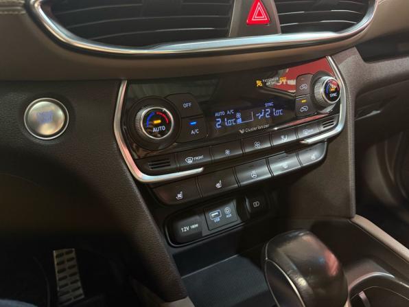 Hyundai Santa Fe IV с пробегом 2019 года, цена 2 920 000 рублей, 176074 км, внедорожник, Автокод Объявления