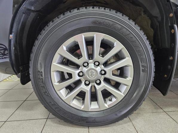 Toyota Land Cruiser Prado 150 Series Рестайлинг 2 с пробегом 2019 года, цена 4 897 000 рублей, 97246 км, внедорожник, Автокод Объявления