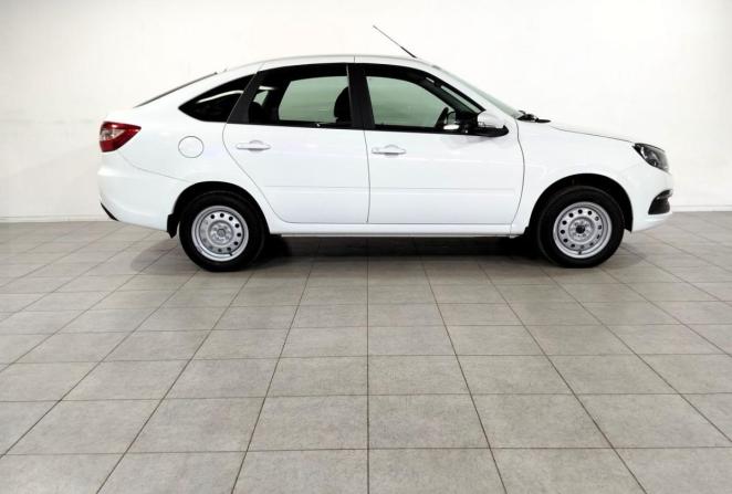 Lada (ВАЗ) Granta I Рестайлинг с пробегом 2025 года, цена 1 050 000 рублей, 5151 км, лифтбек, Автокод Объявления