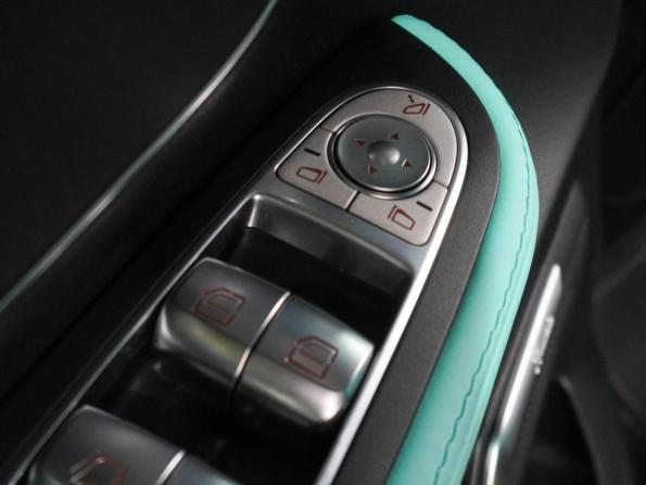 Mercedes-Benz V-Класс III (W447) Рестайлинг с пробегом 2020 года, цена 8 199 000 рублей, 48035 км, минивэн, Автокод Объявления